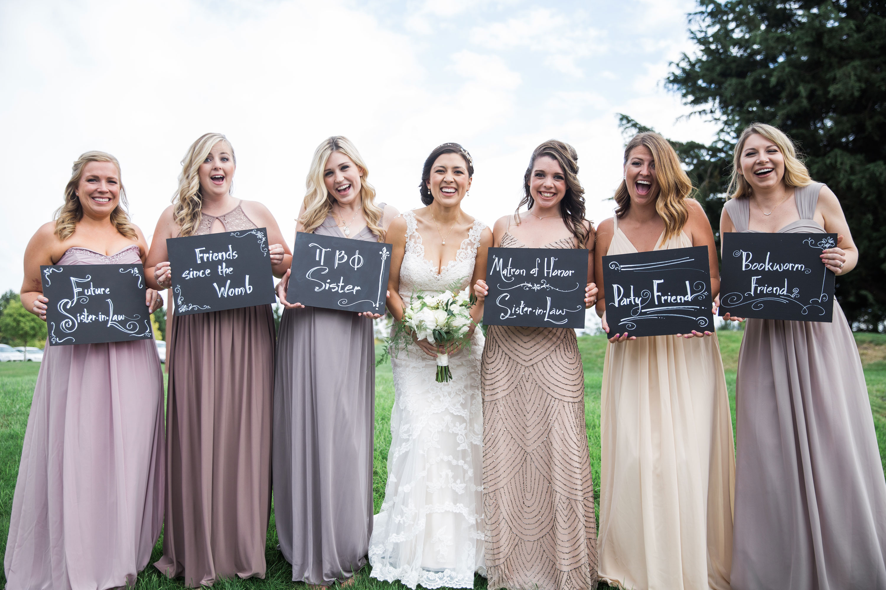 nicolle-and-david-wedding-bridesmaids-signs
